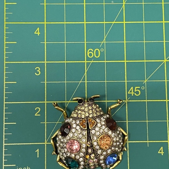 Ladybug Brooch Bejeweled Giant Gold Tone Rhinestones Insect Jewelry Pin - Picture 4 of 4